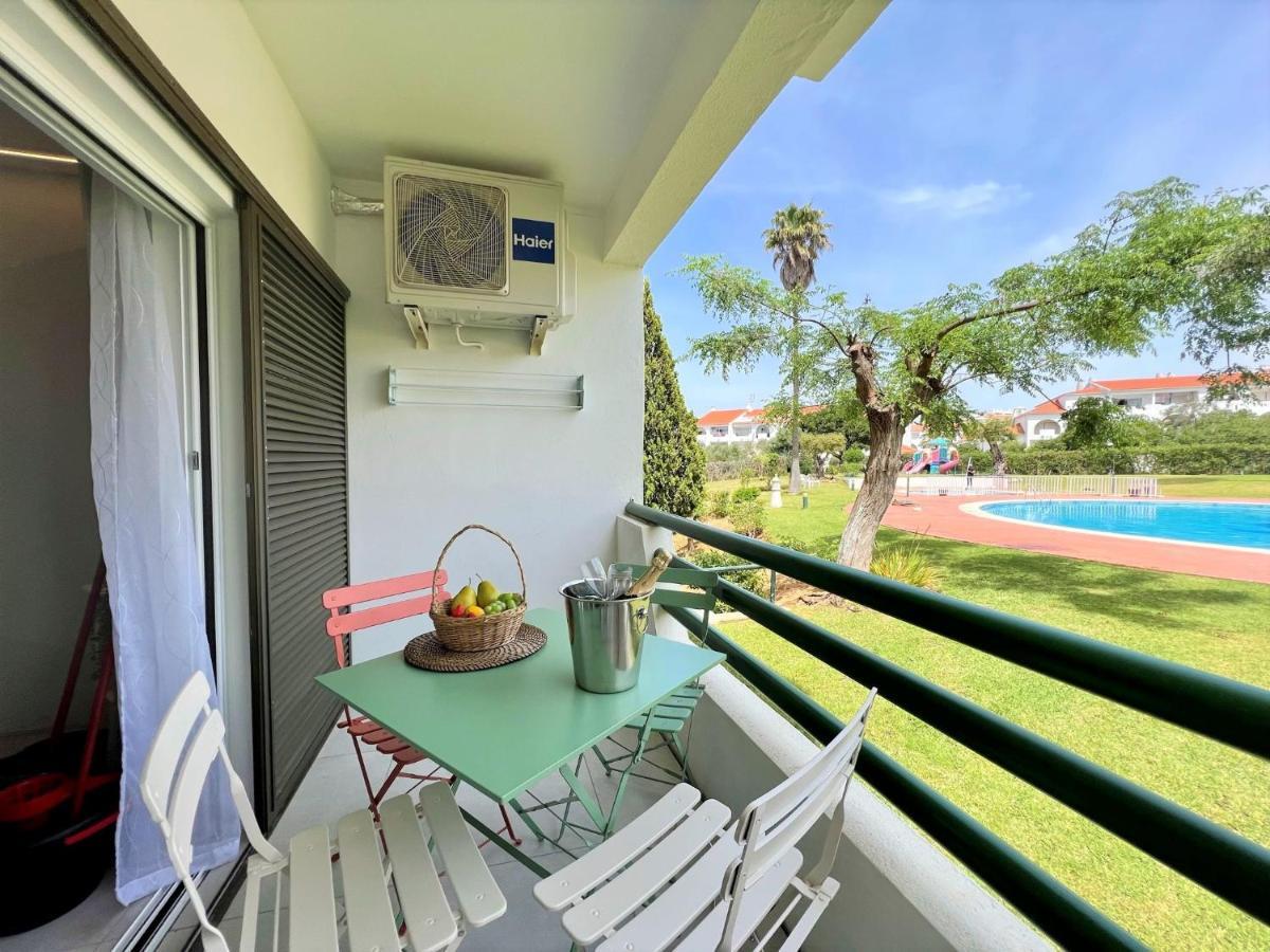 Albufeira Twins 2 With Pool By Homing Apartment Bagian luar foto